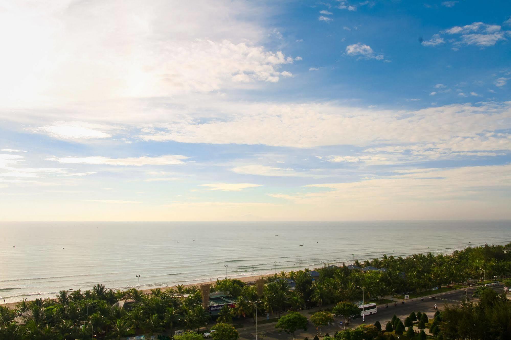 Starlet Hotel Danang Exterior photo